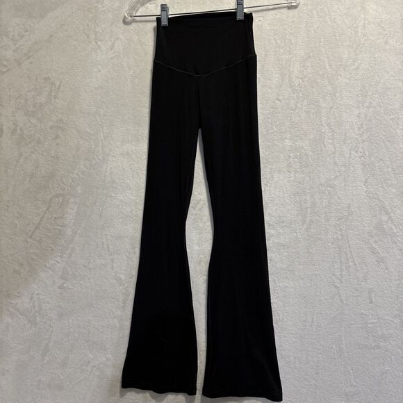 OFFLINE By Aerie Real Me XTRA High Rise Bootcut Legging Black Size XS Short - Picture 1 of 8